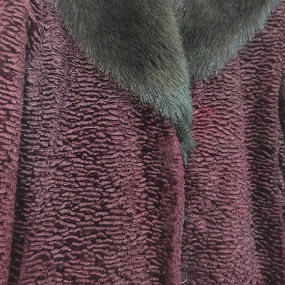 Vintage Burgundy Faux Persian Lamb Coat w/Faux Fur Trim Retro Glam - Picture 13 of 16